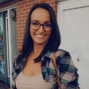 Meet your Posher, Leslie